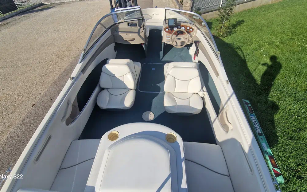 slider 2 Bayliner 1750 Capri
