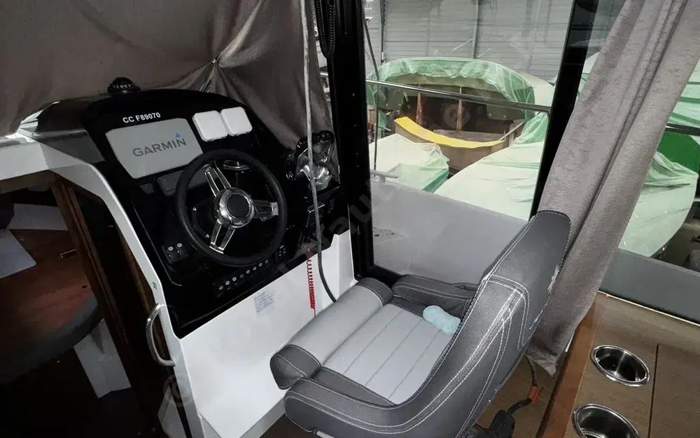 slider 9 Jeanneau Merry Fisher 895