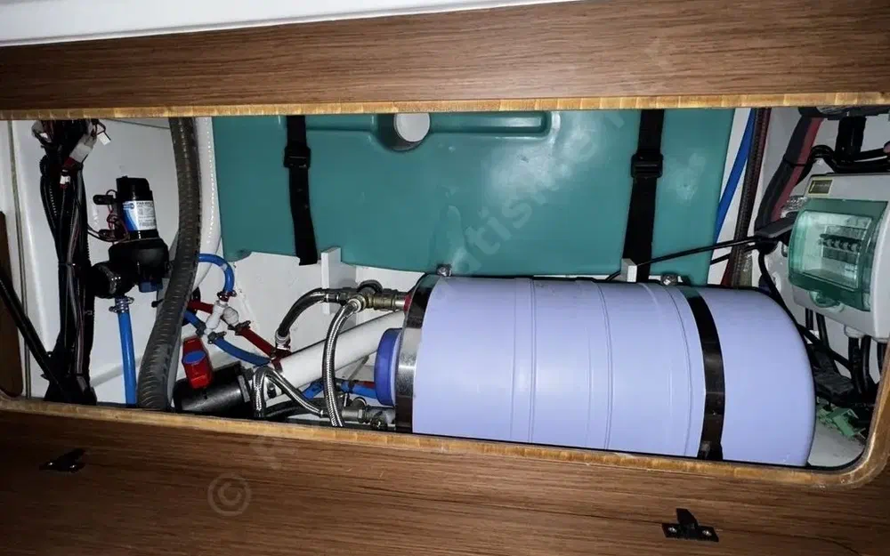 slider 18 Jeanneau Merry Fisher 895