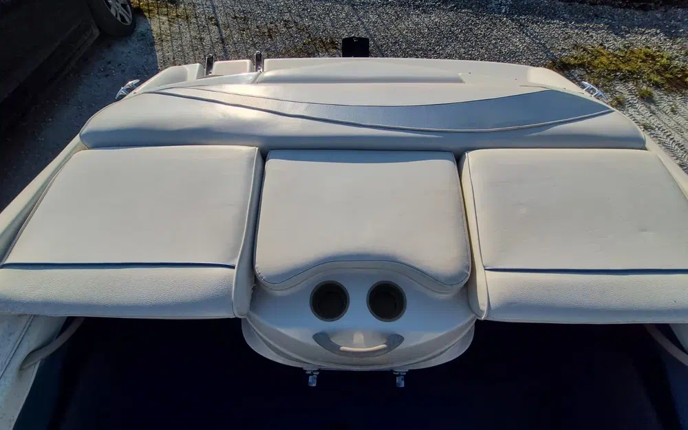 slider 6 Bayliner 1850 Capri Bowrider