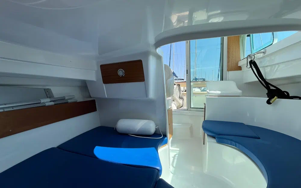 slider 12 Beneteau Antares 650 HB