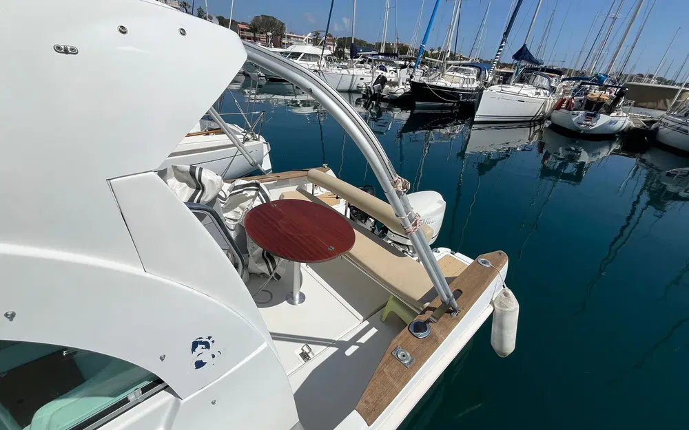 slider 18 Beneteau Antares 650 HB