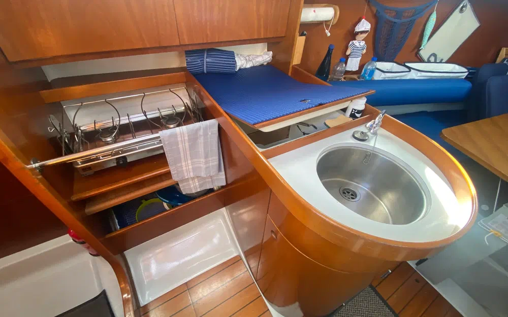 slider 11 Beneteau First 265