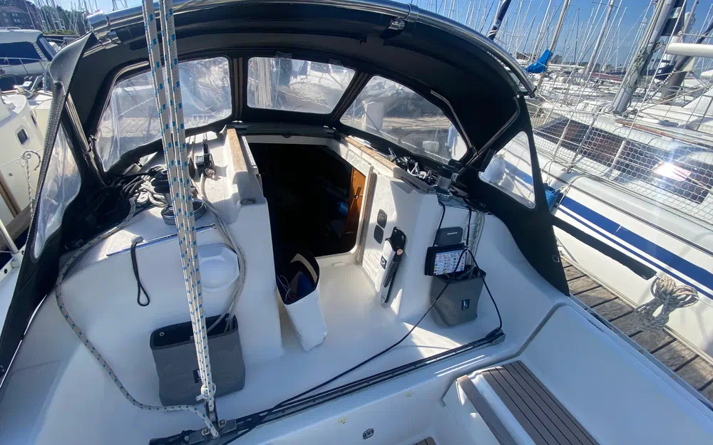 slider 7 Beneteau First 265