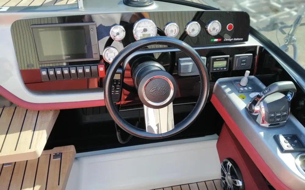 slider 14 Cranchi E 26 Classic