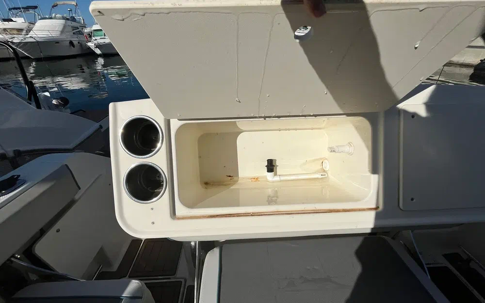 slider 27 Quicksilver Activ 705 Pilothouse