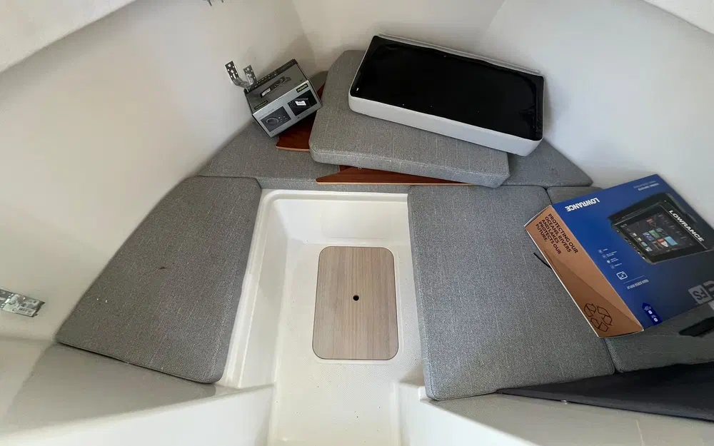 slider 36 Quicksilver Activ 705 Pilothouse