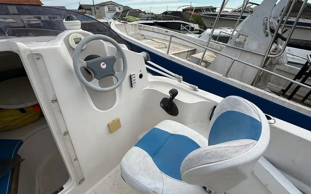 slider 6 Quicksilver 520 Flamingo