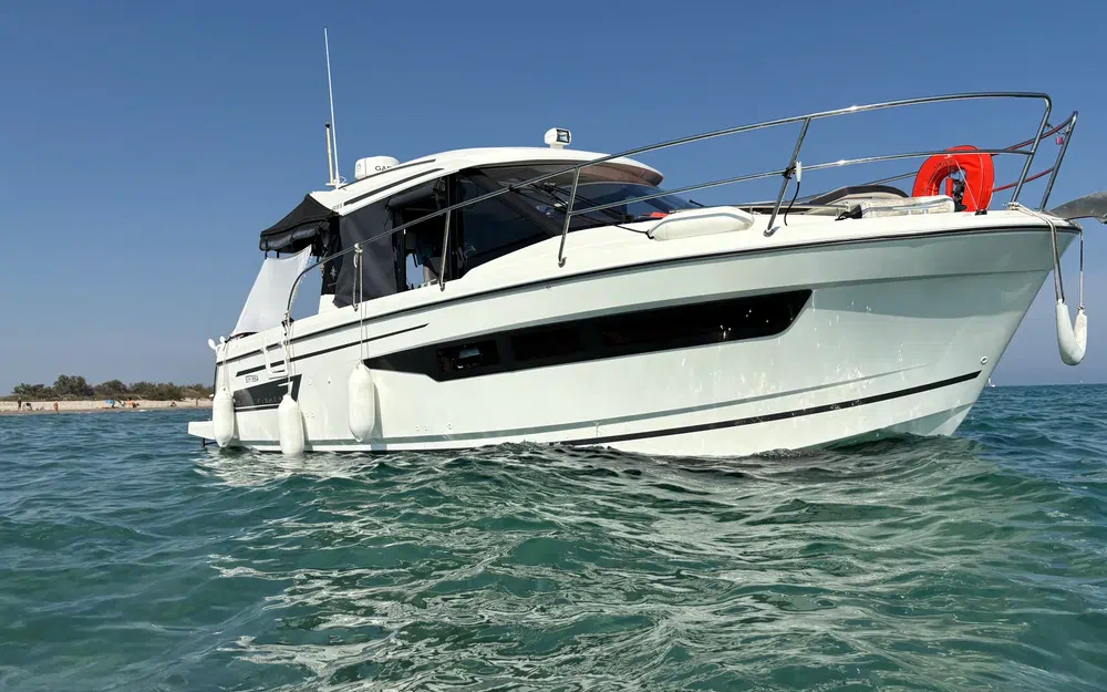 slider 1 Jeanneau Merry Fisher 895 Legend