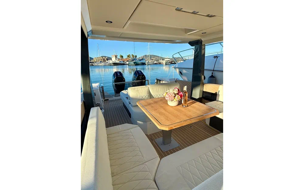 slider 10 Saxdor 400 GTO