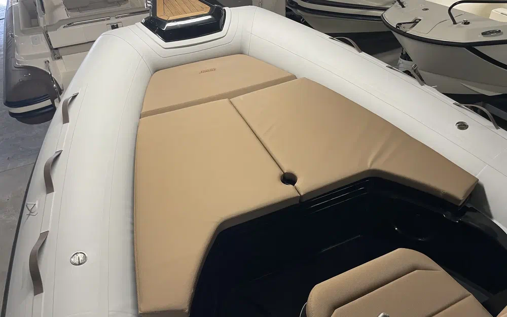 slider 3 Joker Boat Clubman 22 Plus