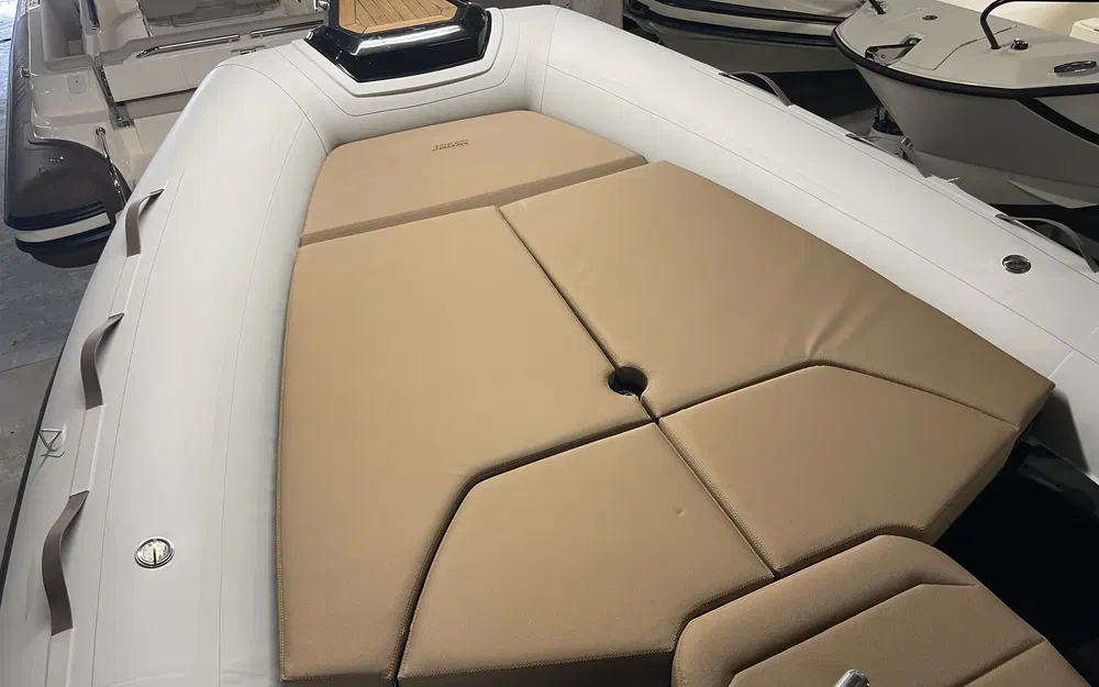 slider 4 Joker Boat Clubman 22 Plus