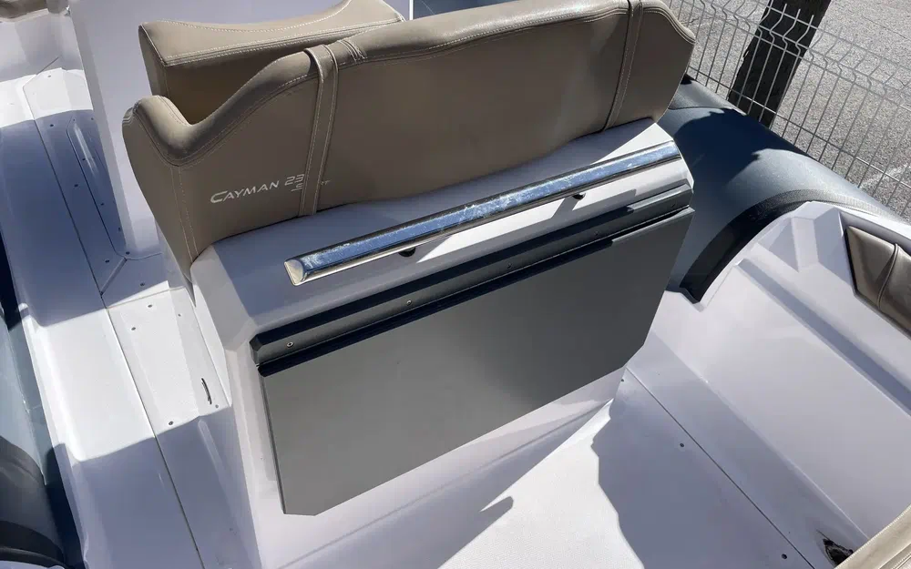 slider 6 Ranieri Cayman 23 Sport