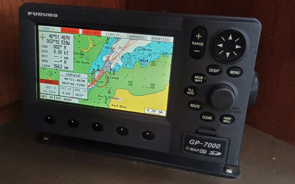 slider 17 Kirie Feeling 920 DL