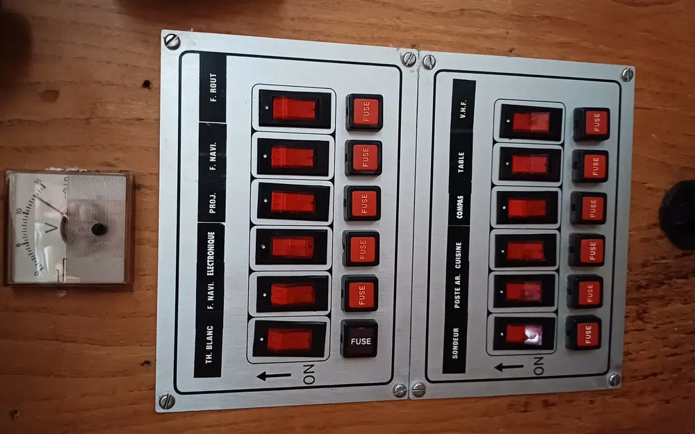 slider 19 Kirie Feeling 920 DL