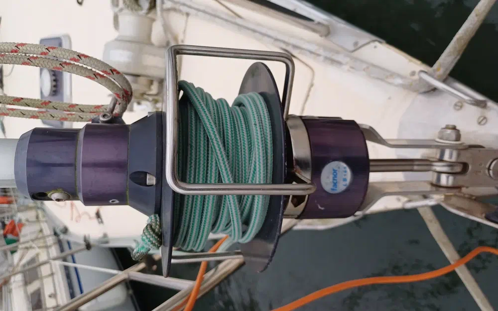 slider 1 Kirie Feeling 920 DL