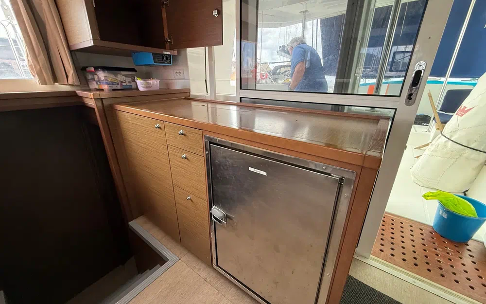 slider 13 Lagoon 450