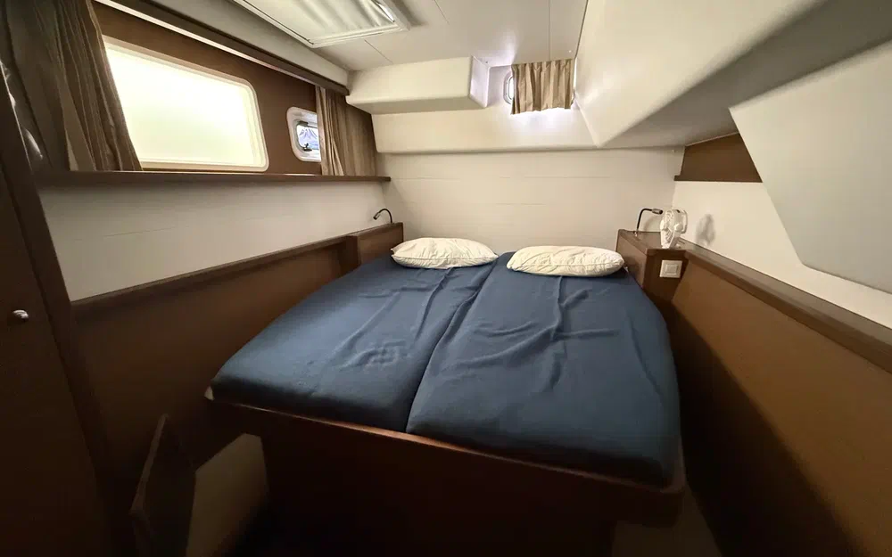 slider 14 Lagoon 450