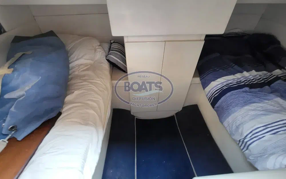 slider 12 Pershing 33