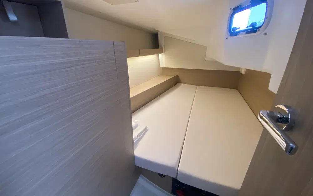 slider 23 Beneteau Oceanis 34.1