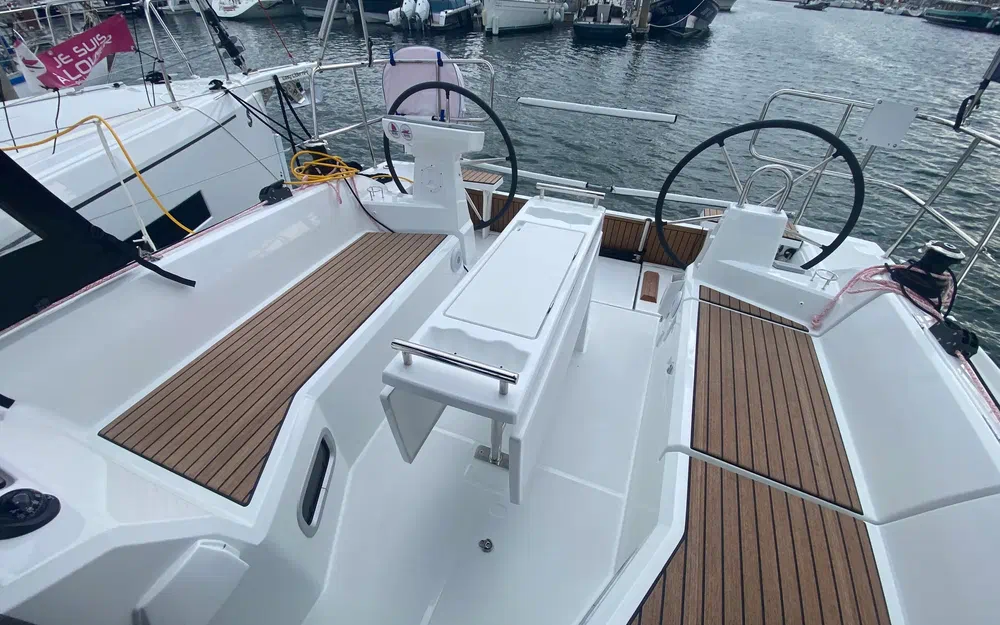 slider 6 Beneteau Oceanis 34.1