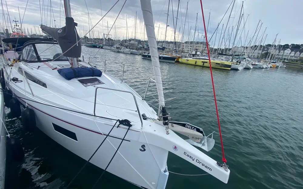 slider 1 Beneteau Oceanis 34.1