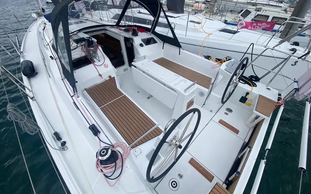 slider 4 Beneteau Oceanis 34.1