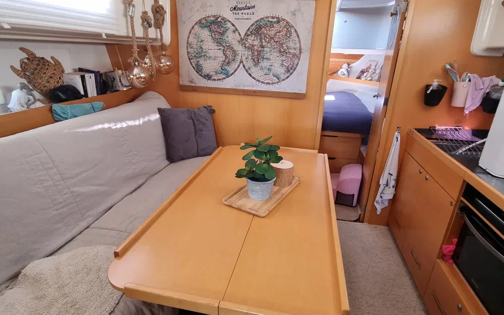 slider 18 Delphia 1080 Soley