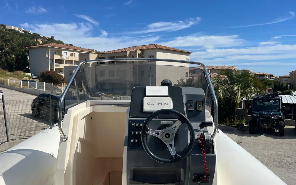 slider 9 Capelli Tempest 800