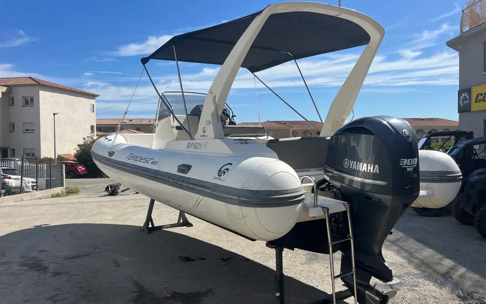 slider 4 Capelli Tempest 800
