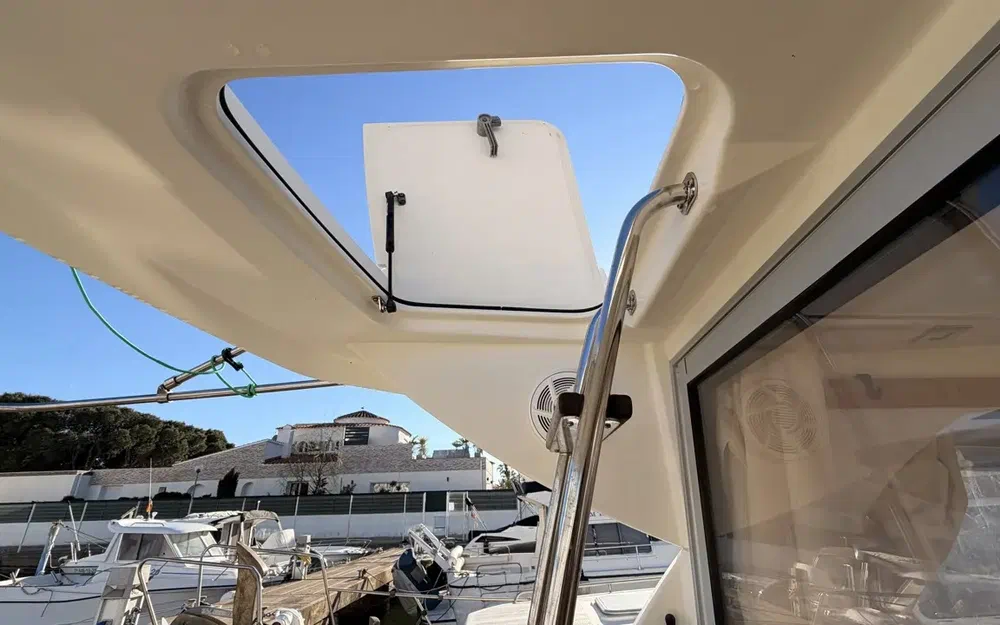 slider 11 Jeanneau Merry Fisher 8