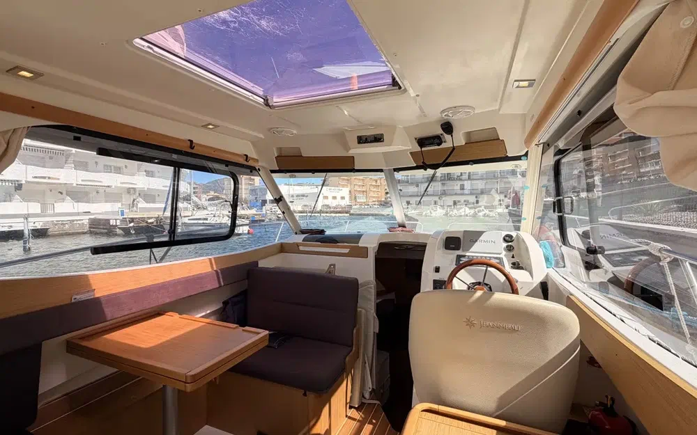 slider 17 Jeanneau Merry Fisher 8