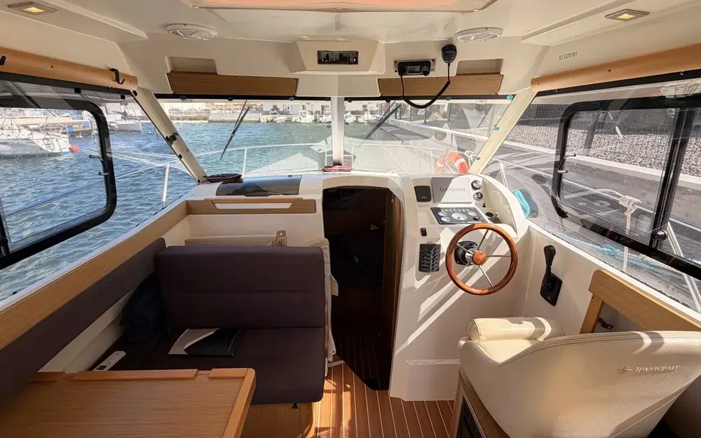 slider 21 Jeanneau Merry Fisher 8