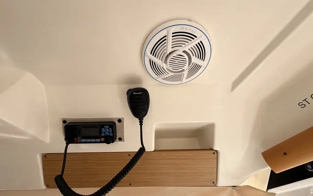 slider 27 Jeanneau Merry Fisher 8