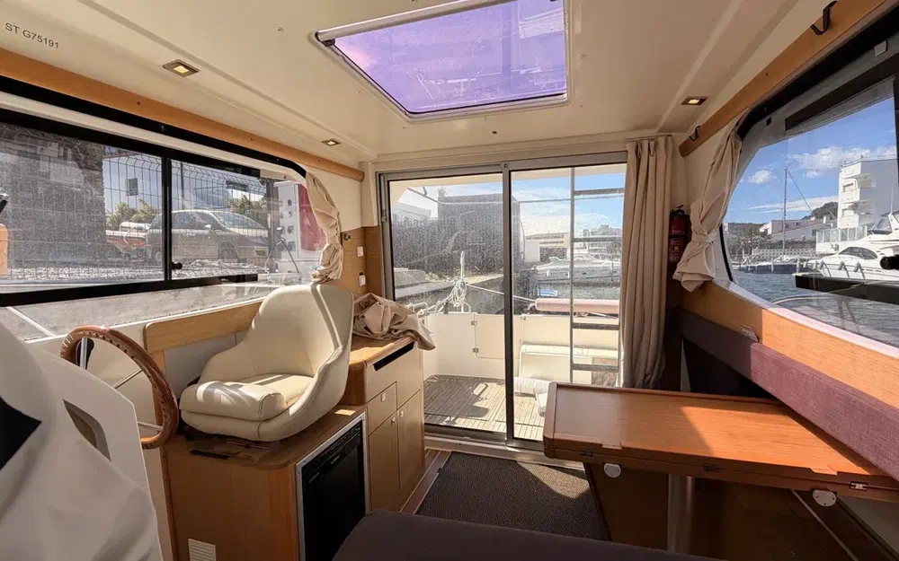 slider 31 Jeanneau Merry Fisher 8