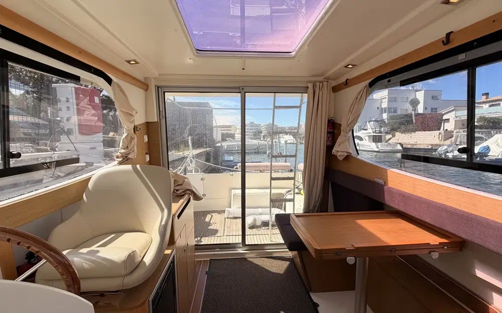 slider 32 Jeanneau Merry Fisher 8