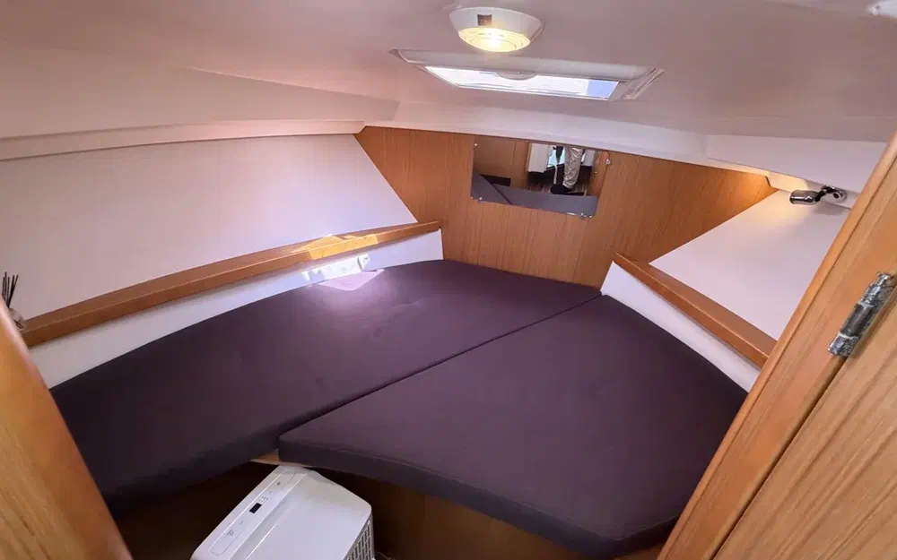 slider 35 Jeanneau Merry Fisher 8