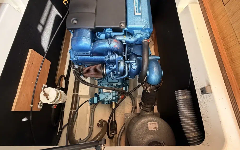 slider 41 Jeanneau Merry Fisher 8