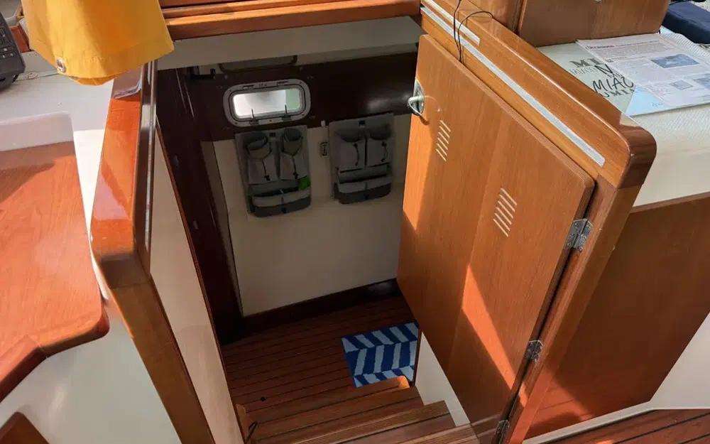 slider 33 Fountaine Pajot Maryland 37