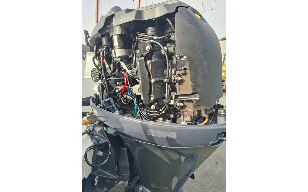 slider 12 Jeanneau Cap Camarat 5.5 CC Serie 2