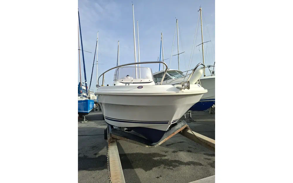 slider 14 Jeanneau Cap Camarat 5.5 CC Serie 2