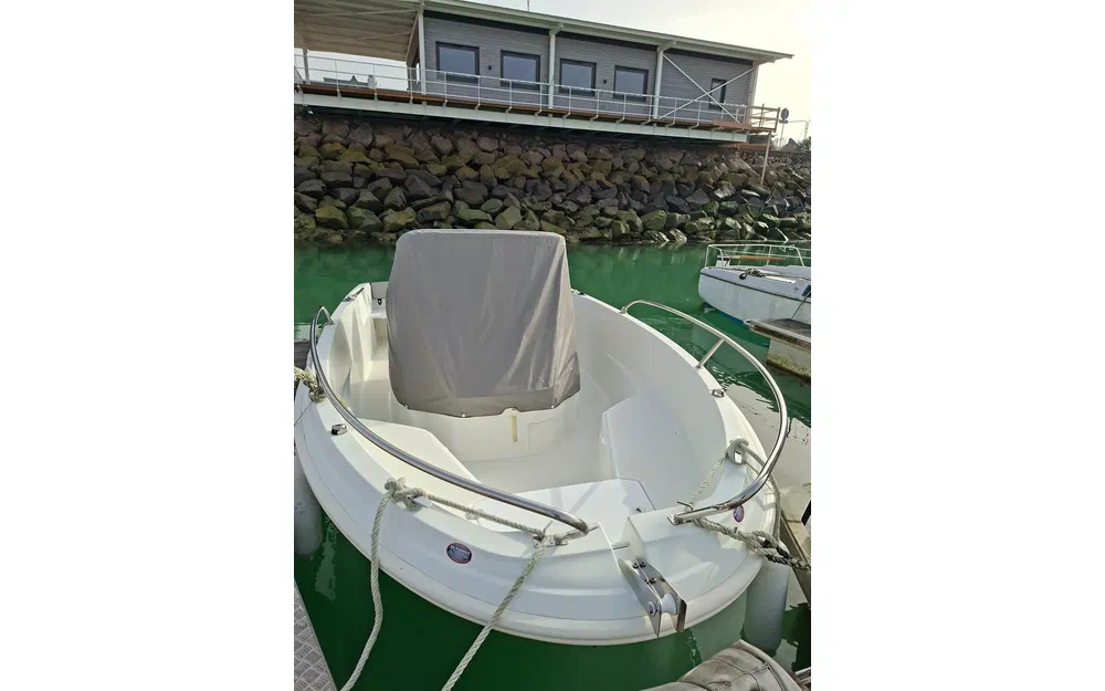 slider 0 Jeanneau Cap Camarat 5.5 CC Serie 2