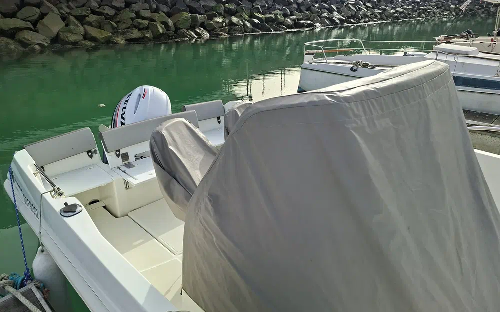 slider 4 Jeanneau Cap Camarat 5.5 CC Serie 2