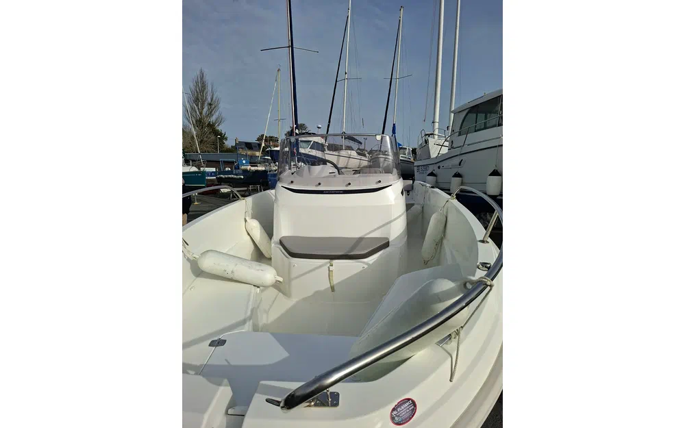 slider 2 Jeanneau Cap Camarat 5.5 CC Serie 2