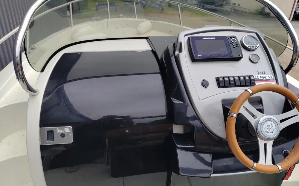 slider 3 Prua Al Vento Huracan 6.0