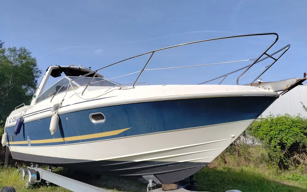 slider 3 Beneteau Flyer Serie 8