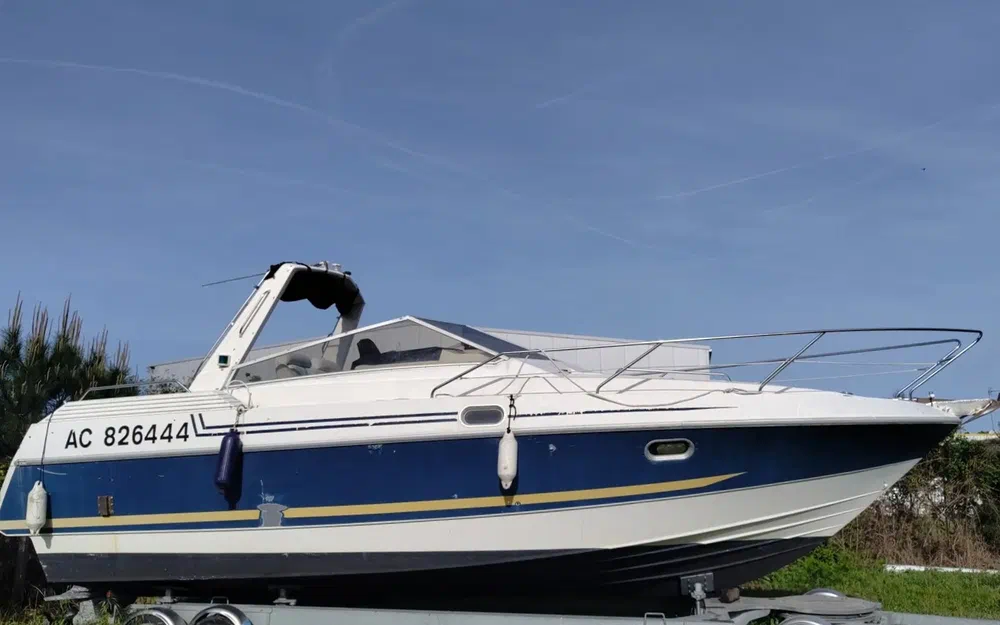 slider 0 Beneteau Flyer Serie 8