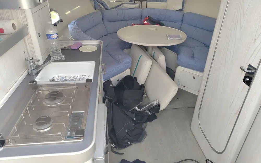 slider 8 Beneteau Flyer Serie 8