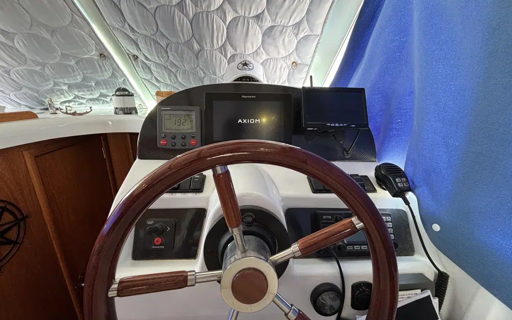 slider 10 Jeanneau Merry Fisher 925