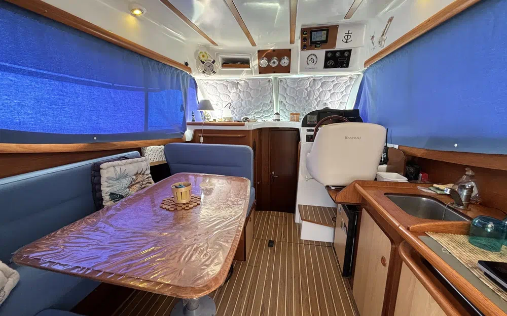 slider 2 Jeanneau Merry Fisher 925